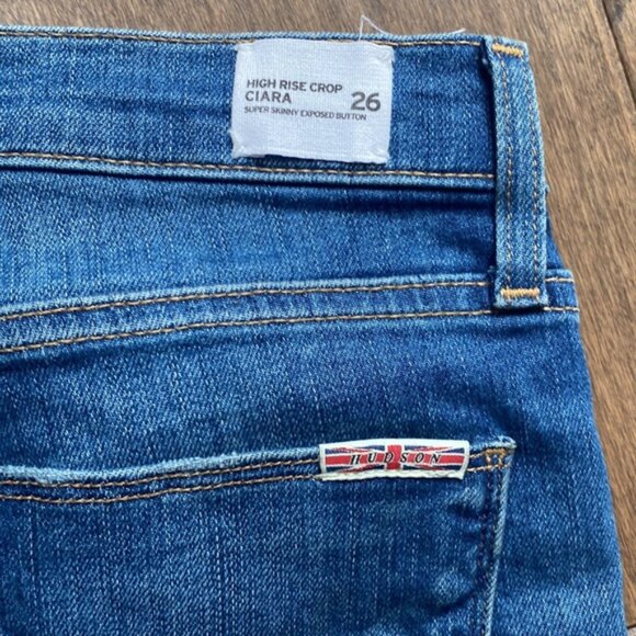 Women’s High Rise Crop Jeans - Picture 5 of 5